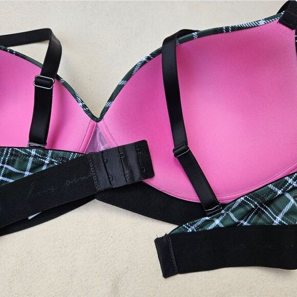 PINK Victoria's Secret Green Plaid Wear Everywhere Wireless Push Up Bra - Picture 6 of 16
